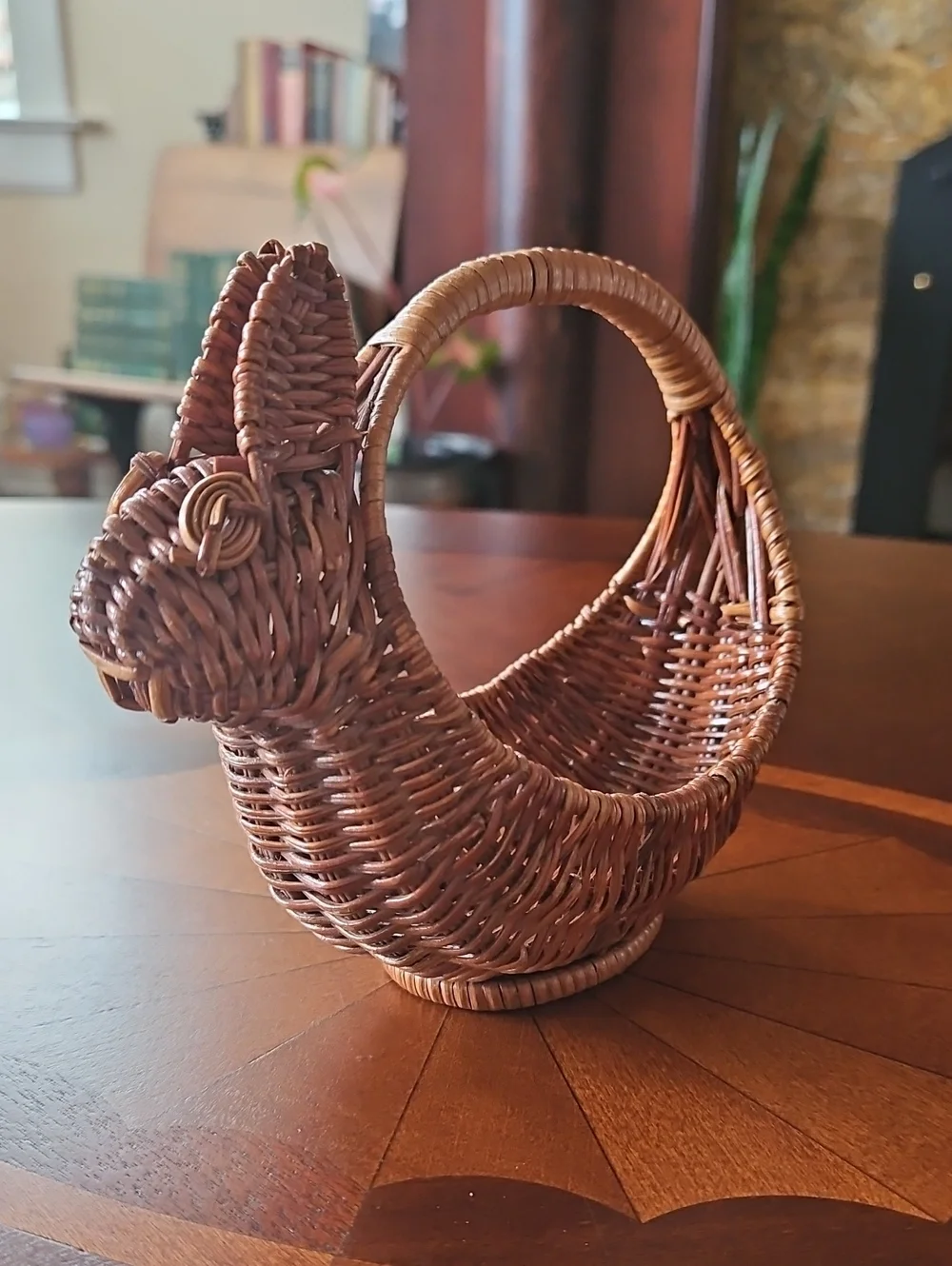 VTG Hand-Woven Wicker Bunny Rabbit Basket – Rustic Easter & Cottagecore Decor